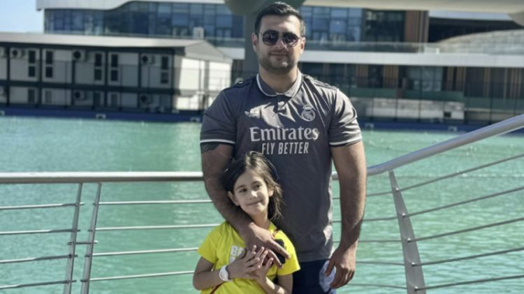 Yanğında qızını itirən vəkil: “Bağışla, qoruya bilmədim səni...”