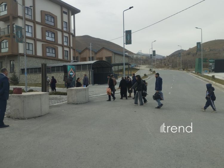 Növbəti köç karvanı Kəlbəcər şəhərinə çatıb -  FOTO - YENİLƏNİB