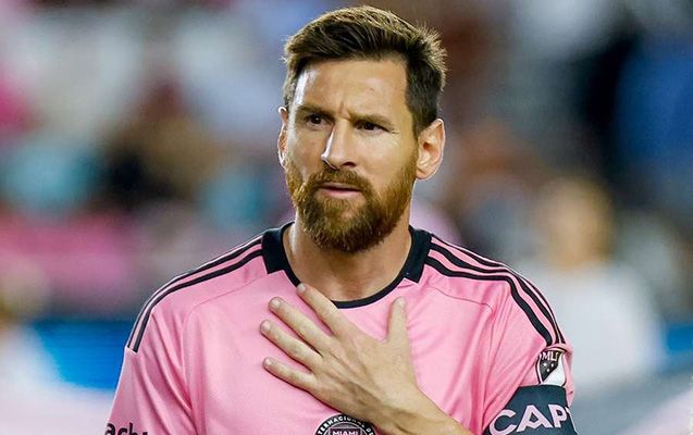 Lionel Messinin Argentinadakı heykəli dağıdılıb - VİDEO