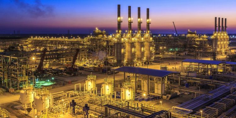 İraq "Lukoil"u əvəz edəcək şirkətlər tapdı