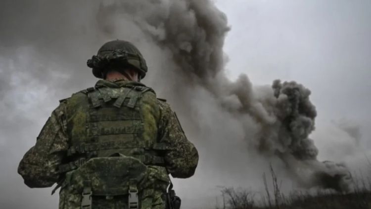 Rusiya Volçansk yaxınlığında Ukrayna döyüşçülərinin cəmləşdiyi əraziyə zərbə endirib - VİDEO