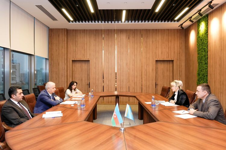 Qazaxıstanla əmək və sosial müdafiə sahəsində gələcək əməkdaşlıq müzakirə olunub