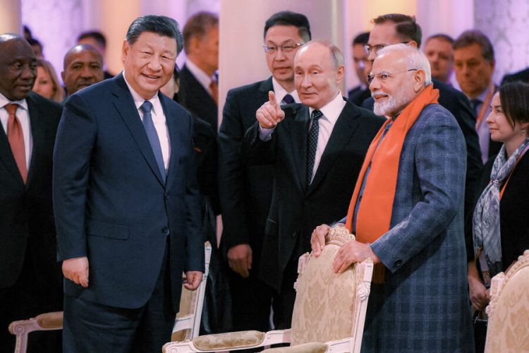 Putin iki ölkəni Rusiyanın yaxın dostu adlandırdı