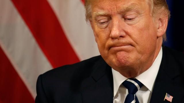 Tramp Zelenskinin sülh sazişini nəzərdən keçirməməsindən məyus olub