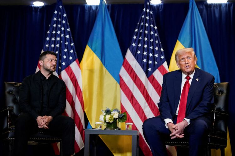 Tramp Zelenskini fırıldaqçı adlandırdı