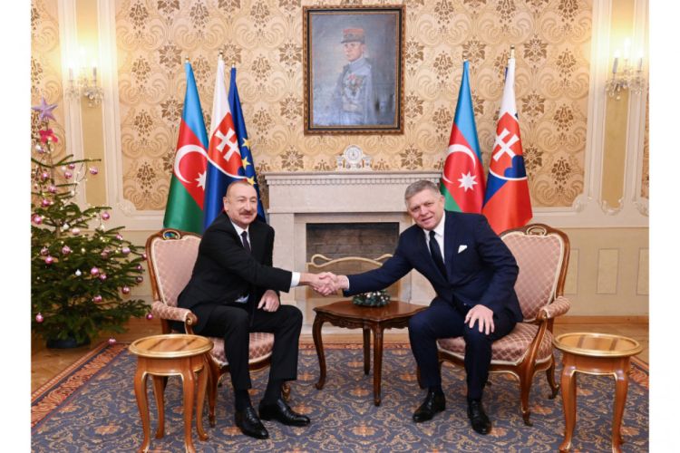 Prezident İlham Əliyevin Slovakiyanın Baş naziri ilə təkbətək görüşü olub - YENİLƏNİB
