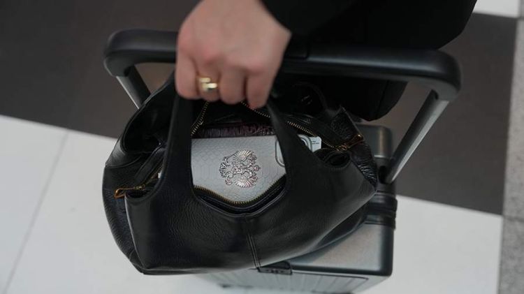 Şeremetyevo hava limanında uçuş məhdudiyyətləri səbəbindən on altı reys ləğv edilib