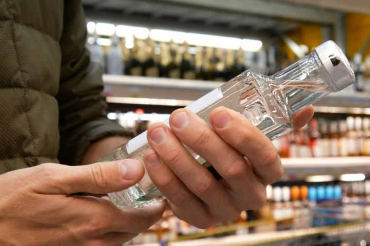 Şaxtalı havalarda spirtli içki içmək təhlükəlidir