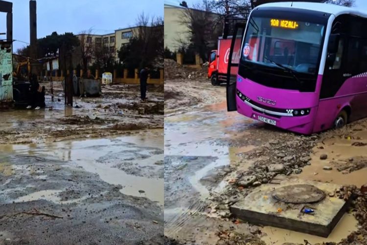 Sumqayıtda məktəbin qarşısında acınacaqlı vəziyyət: Yol keçilməz olub - VİDEO