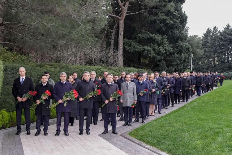 ƏƏSMN-də Ulu Öndər Heydər Əliyevin anım gününə həsr olunmuş tədbir keçirilib - FOTO