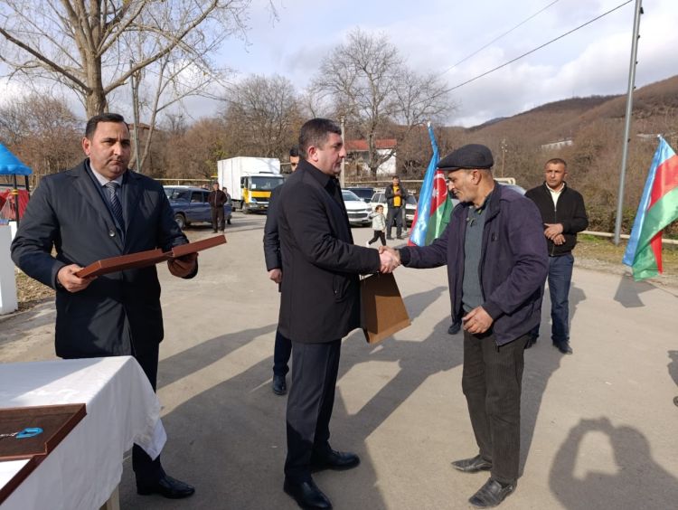 Ağdərənin Vəngli və Həsənriz  kəndlərinə növbəti köç - Daha 150 nəfər doğma yurduna qayıtdı -  FOTO