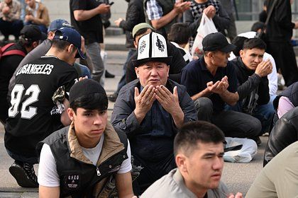 Rusiyada avtobus sürücüsü namaza görə qalmaqal yaradıb?