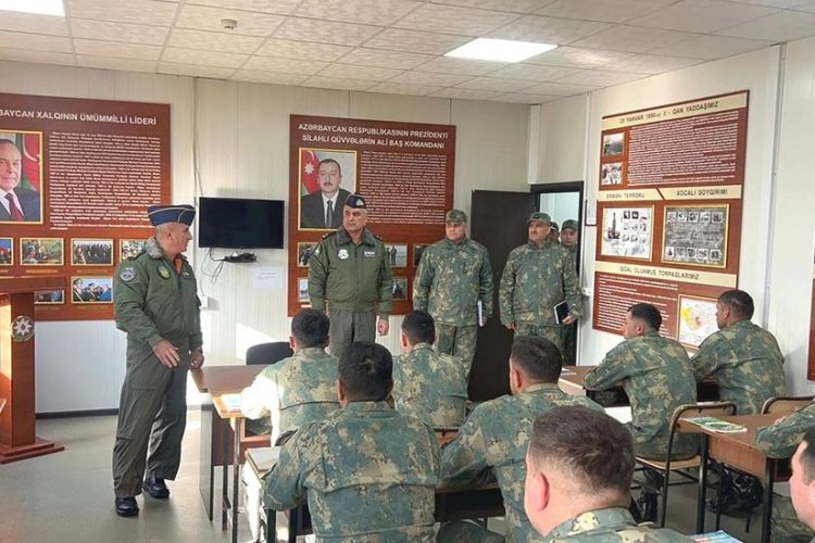 Hərbi Hava Qüvvələrinin xidməti-döyüş fəaliyyəti yoxlanılıb
