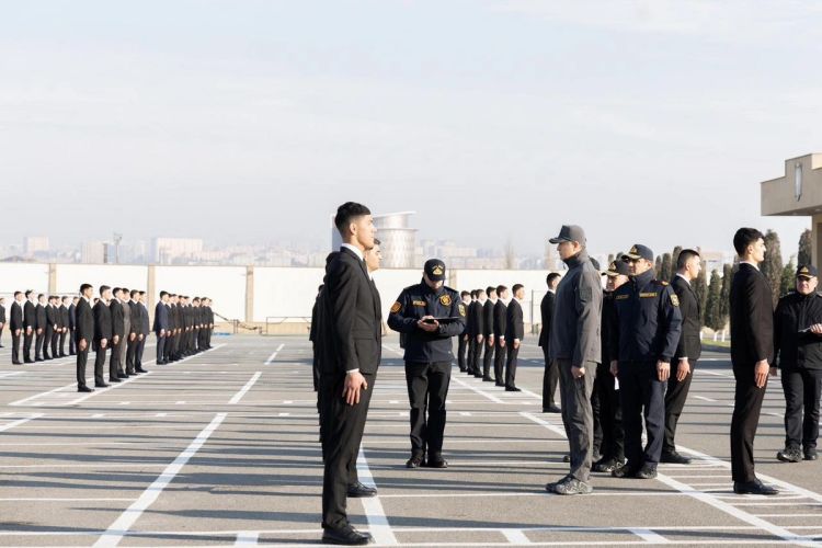 Vilayət Eyvazov sıra baxışı keçirib - VİDEO