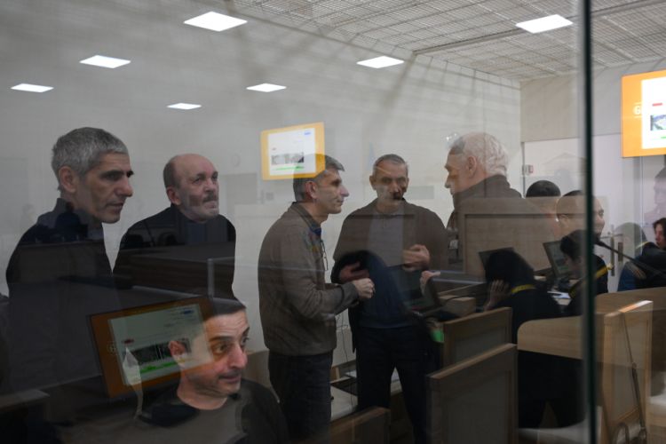 Ermənistan vətəndaşlarının məhkəməsi təqsirləndirilən şəxslərin son söz çıxışları ilə davam etdirilib - FOTO