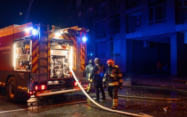 Rusiya gecə ərzində "Ukrnafta" obyektlərinə zərbələr endirib: dağıntılar var