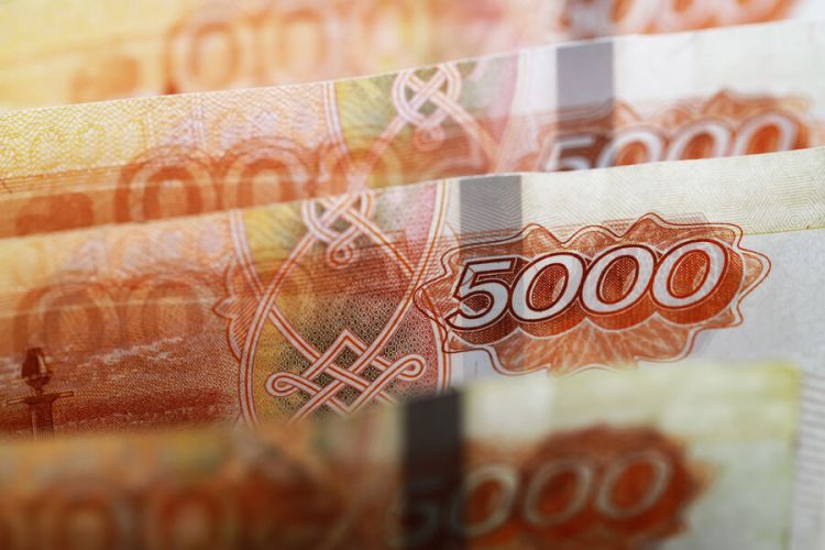 Rusiya rublu 2025-ci ilin ən güclü valyutası adlandırıldı