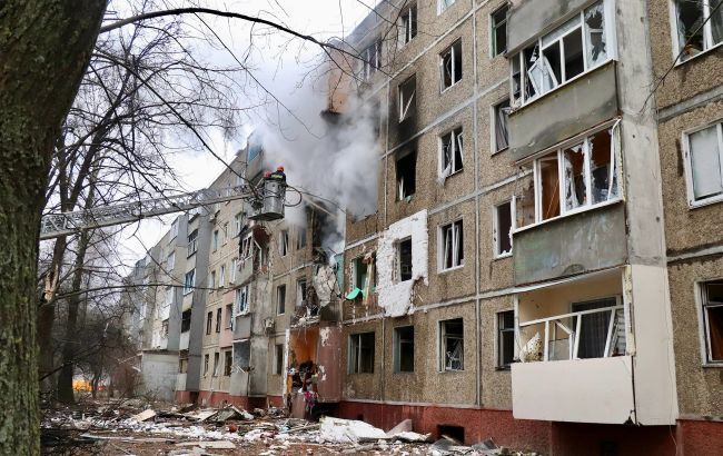 Çerniqovda çoxmərtəbəli binaya edilən hücumda xəsarət alanların sayı artır - FOTO