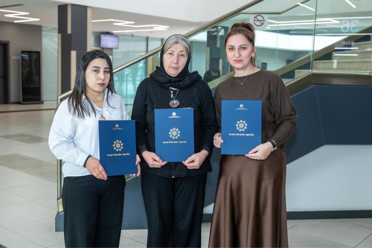 Şəhid ailələrinə və müharibə əlillərinə daha 115 mənzil verildi - FOTO