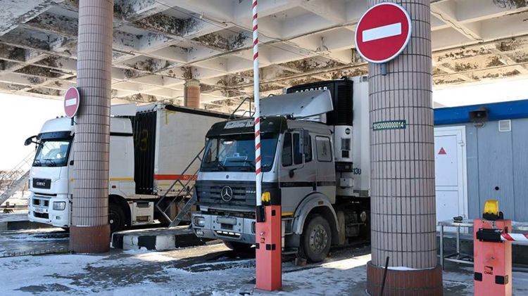 Rusiya Baş Konsulluğu Rusiya-Çin sərhədində gecikmənin səbəbini aydınlaşdırıb