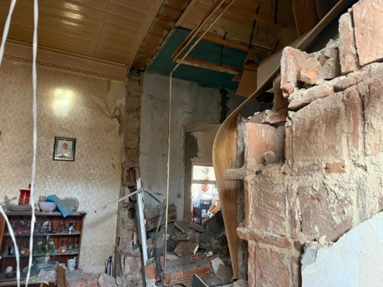 Qazaxda evdə partlayış olub, xəsarət alan var - VİDEO