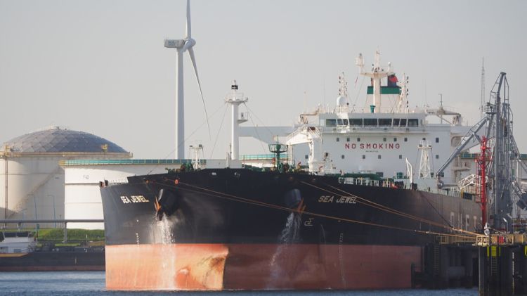 ABŞ Rusiyaya aid neft tankerini ələ keçirib