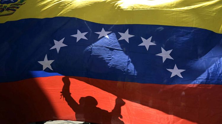 ABŞ Venesuelaya qarşı bəzi sanksiyaları  ləğv edəcək