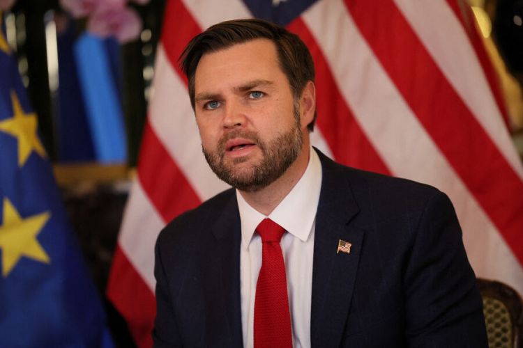 ABŞ-nin vitse-prezidenti narkomanlardan  üzr istədi