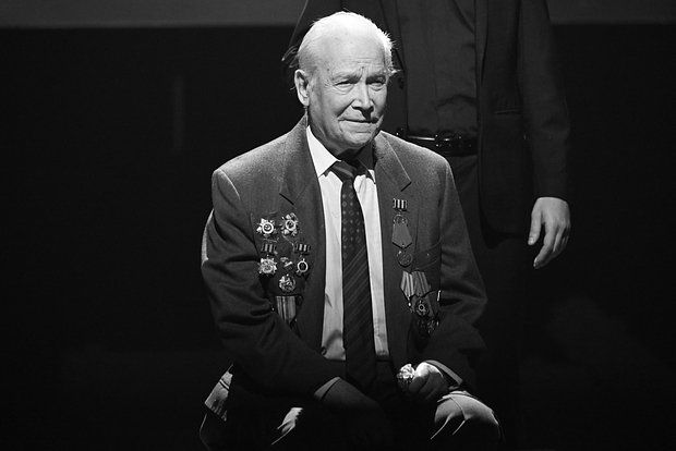 Rusiyanın əməkdar artisti Viktor Ruxmanov vəfat edib