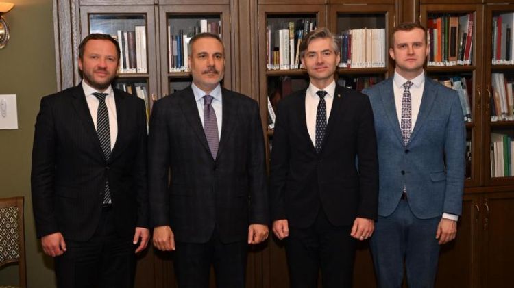 Hakan Fidan Litvada keçirilən "Türkiyə-Baltikyanı xarici işlər nazirləri toplantısı"nda iştirak edib