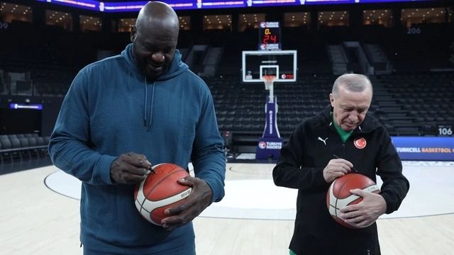 Ərdoğan məşhur NBA ulduzu ilə meydana çıxdı - FOTO