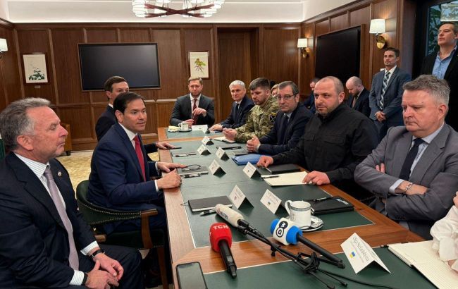 Əbu-Dabidə Ukrayna, ABŞ və Rusiya arasında üçtərəfli danışıqlar başlayıb