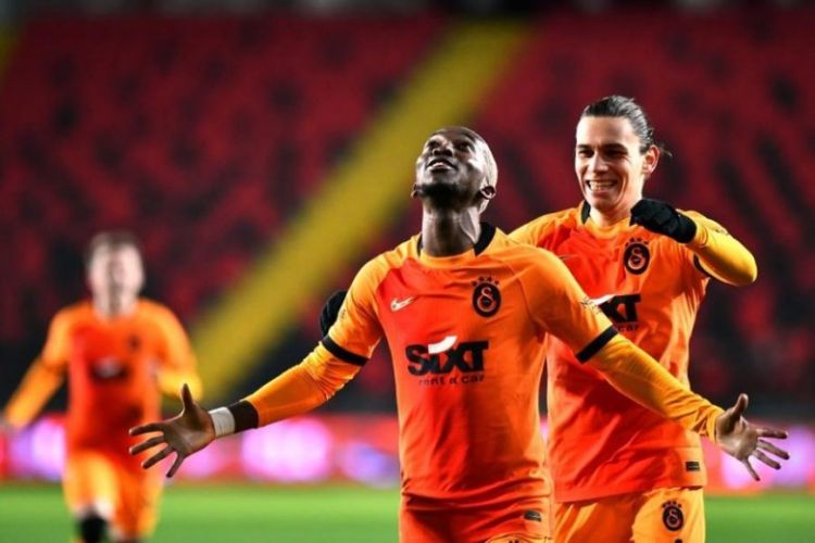 Türkiyə Super Liqası: “Qalatasaray” səfərdə qalib gəlib