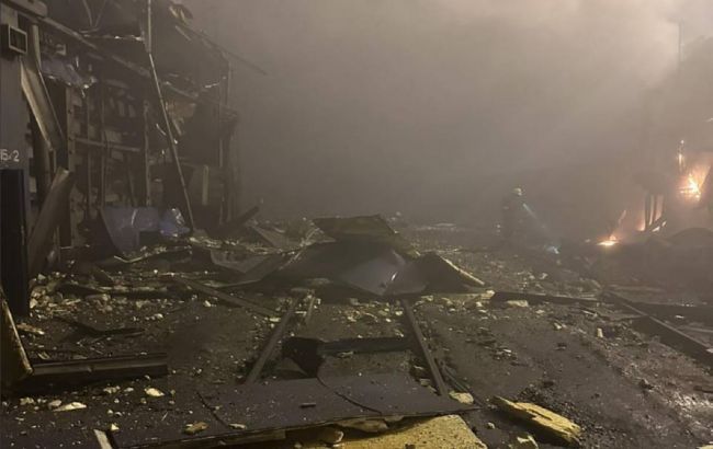 Rusiya Odessa yaxınlığındakı limana zərbə endirib: yanğın və dağıntının görüntüləri - FOTO