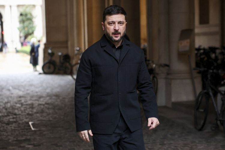 Zelenski Fransadan Ukraynaya yeni silah tədarükünü elan edib