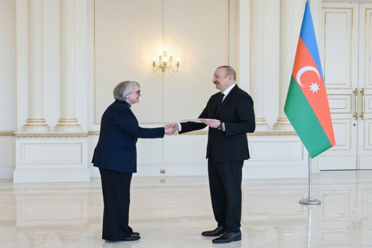 Avstraliya səfiri etimadnaməsini Prezident İlham Əliyevə təqdim edib