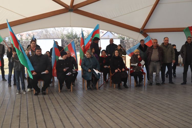 Xankəndi, Xocalı və Ağdərəyə daha 142 nəfər köçürüldü - FOTO