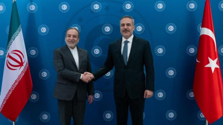 Əraqçi: İran müharibəyə də hazırdır