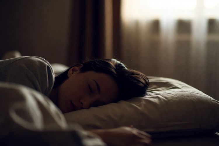 Qısa gündüz yuxusu ürək xəstəliyi riskini azaldır - "Daily Mirror"