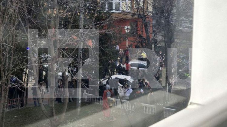 Anapada texniki kollecdə atəş açan tələbə saxlanılıb