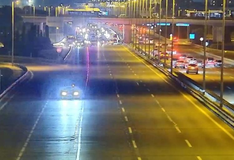 Hava limanı yolunda nəqliyyat vasitələrinin hərəkətinə məhdudiyyət ləğv edilib - YENİLƏNİB