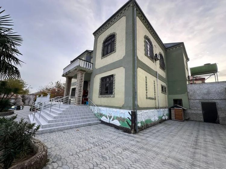 Nəsimi Nəbizadə ilə gündəmə gələn mərkəzin fəaliyyəti  DAYANDIRILDI