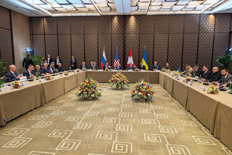 Cenevrə danışıqlar masasından ilk görüntülər yayımlandı - FOTO