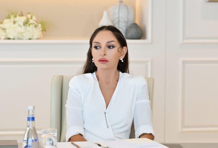 Mehriban Əliyeva Ramazan ayı ilə bağlı paylaşım edib - FOTO