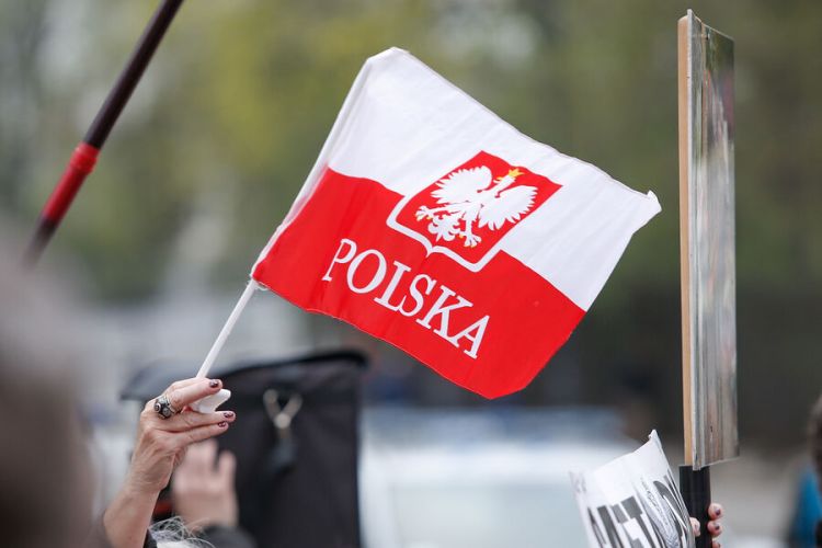 Polşa sərhədini minalarla qorumağı planlaşdırır