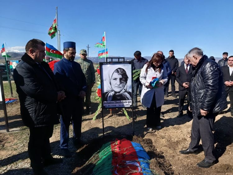 İtkin şəhid Zibeydə Əhmədova Xocalıda dəfn olunub - FOTO