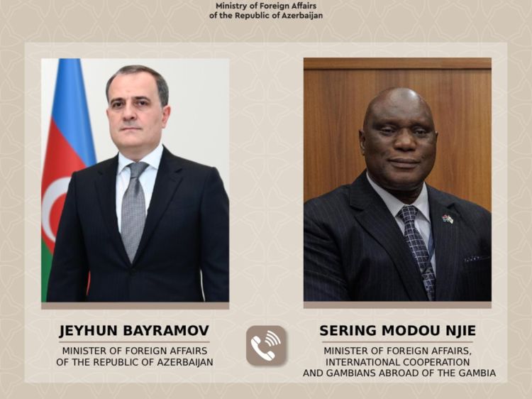 Ceyhun Bayramov qambiyalı həmkarı ilə telefon danışığı apardı