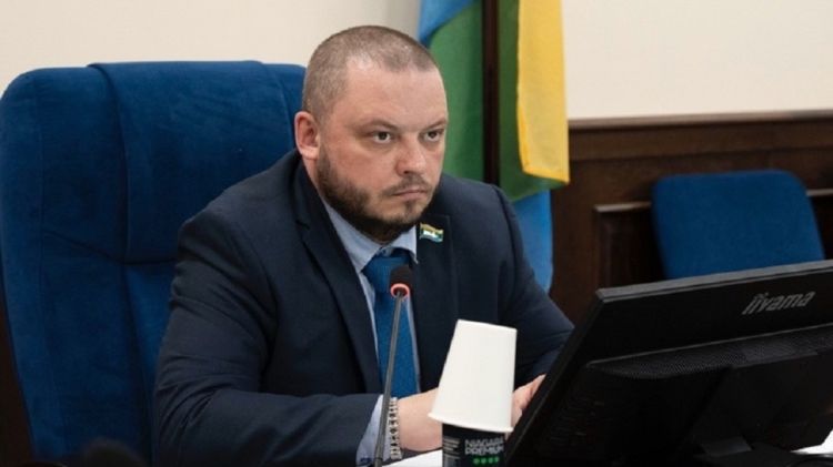 Rusiyada uşaqlara avtomatdan atəş açmağın öyrədilməsi tələb edildi