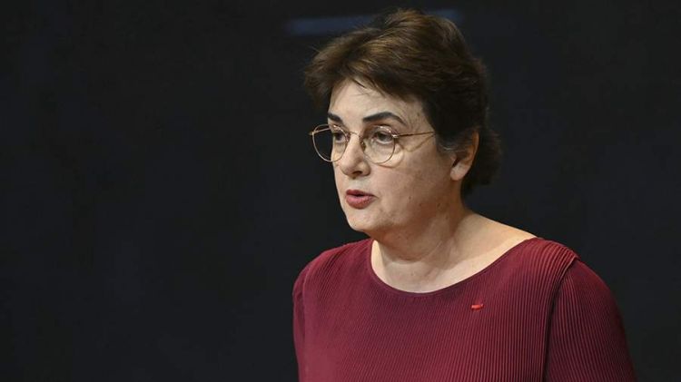 Luvr muzeyinin direktoru istefa verib