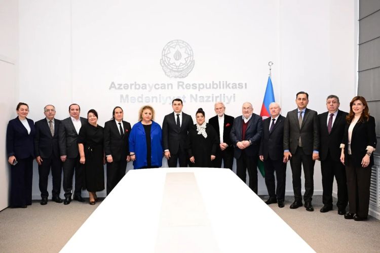 Bir qrup mədəniyyət xadiminə Fəxri diplom verilib